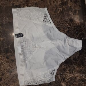 Elegant White Lace Women's Intimate